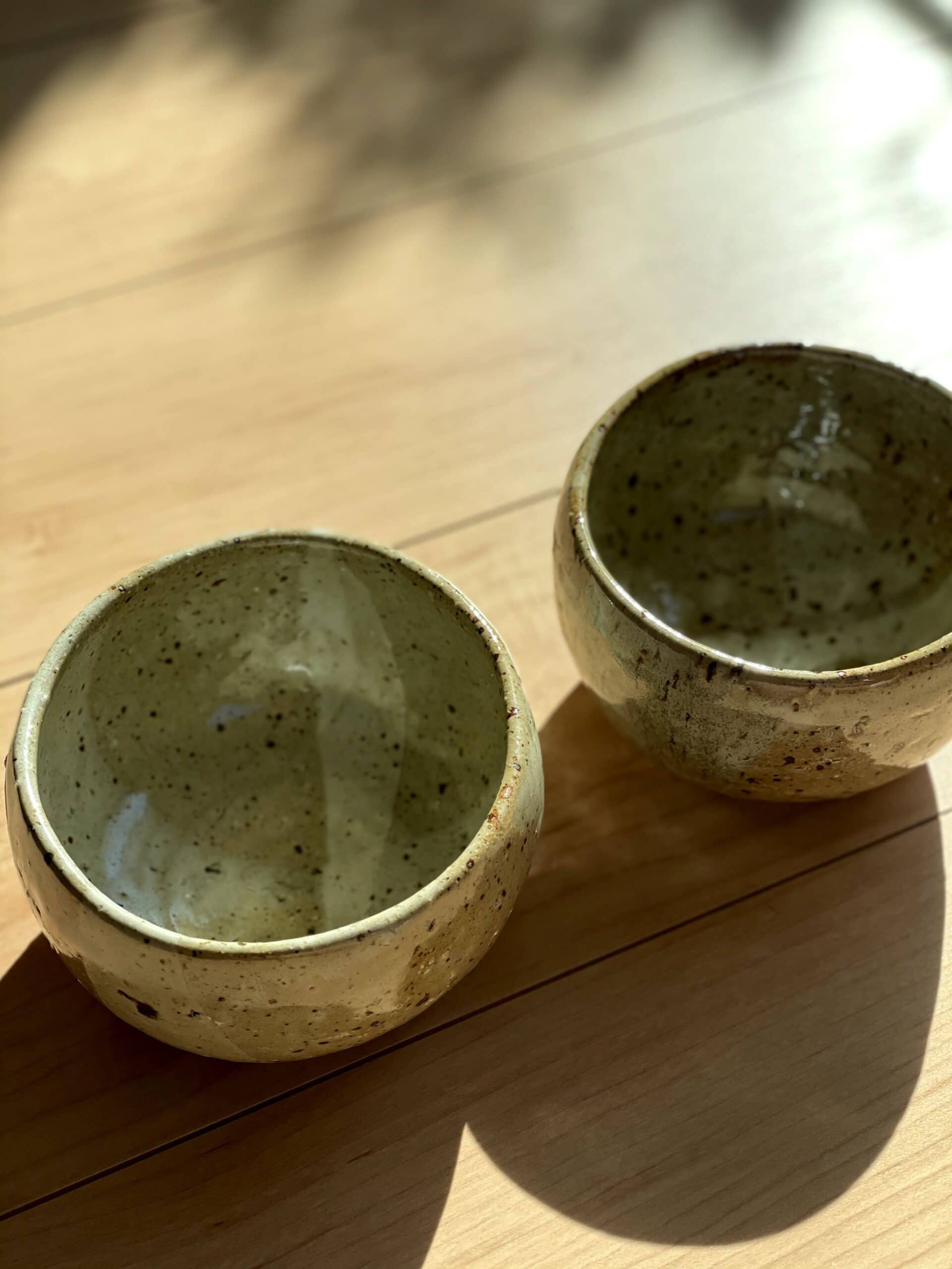 小鉢陶器、保美窯価値あり 組み立てよ